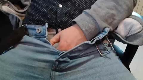 Snapshot of cafetabac chatting on 01-06-25, 03:19 cafetabac online show from 01-06-25, 03:19