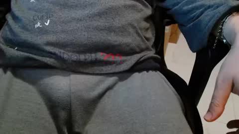 Snapshot of cafetabac chatting on 01-10-25, 07:32 cafetabac online show from 01-10-25, 07:32