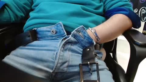 Snapshot of cafetabac chatting on 01-27-25, 10:16 cafetabac online show from 01-27-25, 10:16