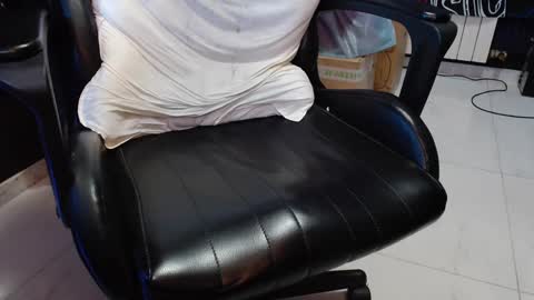 Snapshot of cafetabac chatting on 01-27-25, 03:50 cafetabac online show from 01-27-25, 03:50