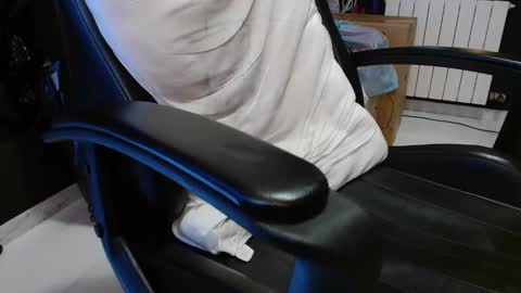 Snapshot of cafetabac chatting on 03-03-25, 05:39 cafetabac online show from 03-03-25, 05:39