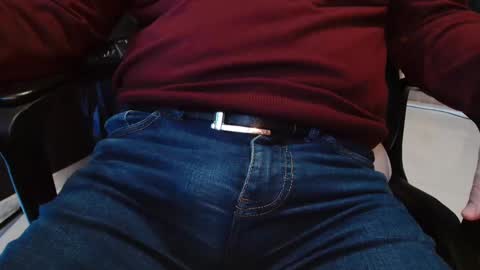 Snapshot of cafetabac chatting on 03-10-25, 10:15 cafetabac online show from 03-10-25, 10:15