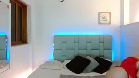 Snapshot of cailyn_briona chatting on 12-02-25, 01:33 Cailyn Independent model online show from 12-02-25, 01:33