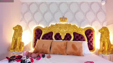 Snapshot of cailynbrowm chatting on 12-30-24, 11:38 CailynBrown online show from 12-30-24, 11:38