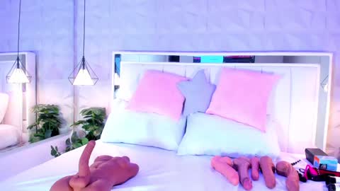 Snapshot of cailynbrowm chatting on 01-22-25, 01:53 CailynBrown online show from 01-22-25, 01:53