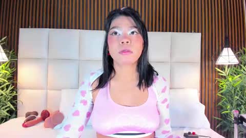 Snapshot of cailynbrowm chatting on 10-05-25, 04:33 CailynBrown online show from 10-05-25, 04:33