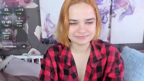 Snapshot of caitlin_crazy chatting on 10-10-25, 08:13 Gina online show from 10-10-25, 08:13