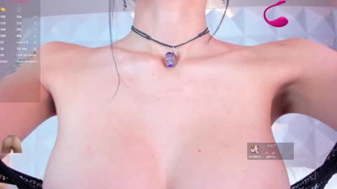 Snapshot of caitlyncouper chatting on 01-03-25, 08:01 Caitlyn online show from 01-03-25, 08:01