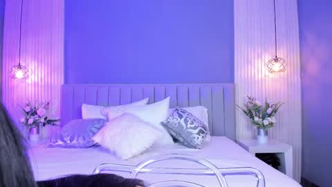 Snapshot of caitlyncouper chatting on 10-06-25, 11:13 Caitlyn online show from 10-06-25, 11:13