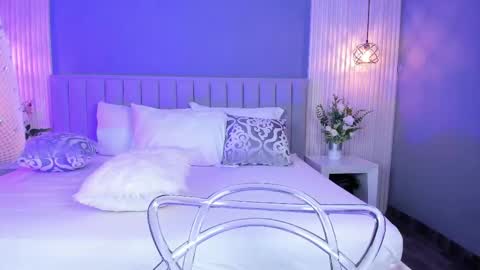 Snapshot of caitlyncouper chatting on 10-07-25, 11:02 Caitlyn online show from 10-07-25, 11:02