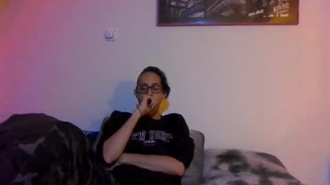 Snapshot of cal_xxx chatting on 09-13-25, 04:45 Cal XXX online show from 09-13-25, 04:45