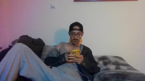 Snapshot of cal_xxx chatting on 09-14-25, 02:11 Cal XXX online show from 09-14-25, 02:11