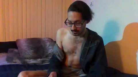 Snapshot of cal_xxx chatting on 10-17-25, 04:26 Cal XXX online show from 10-17-25, 04:26