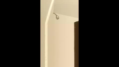 caliboy01990872 online show from 04-21-26, 07:14