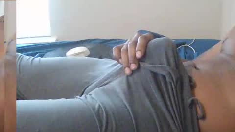 Snapshot of califreak619 chatting on 12-01-25, 09:09 DaddyD1ck online show from 12-01-25, 09:09