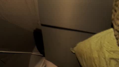 Snapshot of calisguitar chatting on 01-25-25, 11:55 Calisguitar online show from 01-25-25, 11:55