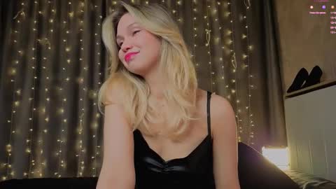 Snapshot of call__me_mommy_ chatting on 01-16-26, 04:55 Nancy Please thumbs up me online show from 01-16-26, 04:55