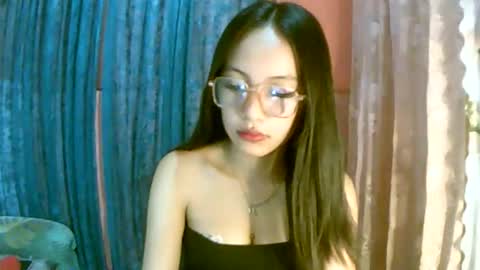 Snapshot of calla_freya chatting on 10-07-25, 04:42 Freya online show from 10-07-25, 04:42