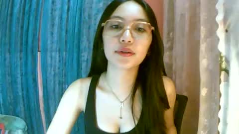 Snapshot of calla_freya chatting on 10-17-25, 03:10 Freya online show from 10-17-25, 03:10