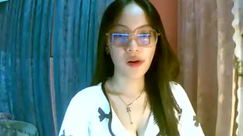 Snapshot of calla_freya chatting on 10-19-25, 05:30 Freya online show from 10-19-25, 05:30