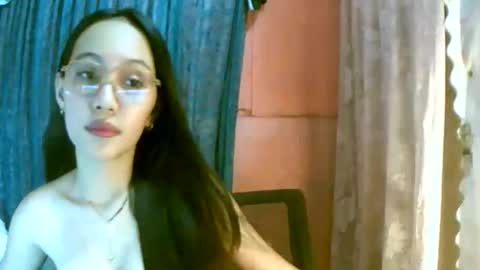Snapshot of calla_freya chatting on 10-23-25, 06:02 Freya online show from 10-23-25, 06:02