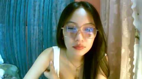 Snapshot of calla_freya chatting on 10-27-25, 05:28 Freya online show from 10-27-25, 05:28