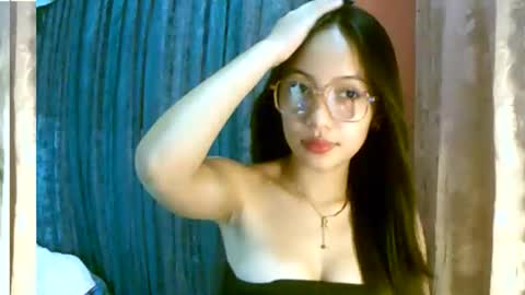 Snapshot of calla_freya chatting on 10-29-25, 06:04 Freya online show from 10-29-25, 06:04