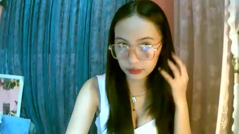 Snapshot of calla_freya chatting on 11-22-25, 10:47 Freya online show from 11-22-25, 10:47