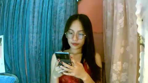 Snapshot of calla_freya chatting on 11-25-25, 05:18 Freya online show from 11-25-25, 05:18