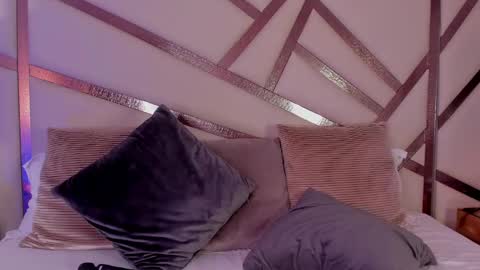 Snapshot of callmeanna_ chatting on 02-05-25, 02:08 Anna Banana online show from 02-05-25, 02:08