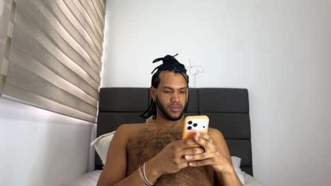Snapshot of callmeby_lebron chatting on 04-17-26, 01:03 LeBron online show from 04-17-26, 01:03