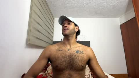 Snapshot of callmeby_lebron chatting on 05-09-26, 04:06 LeBron online show from 05-09-26, 04:06