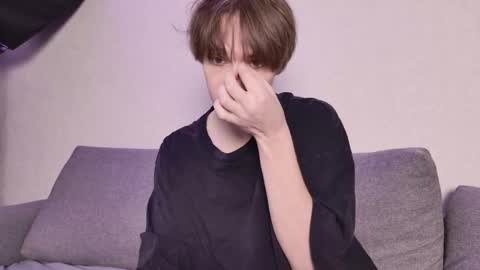 Snapshot of callmenineoneseven chatting on 10-18-25, 12:24 Nick online show from 10-18-25, 12:24