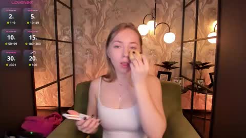 Nora online show from 11-07-25, 08:25