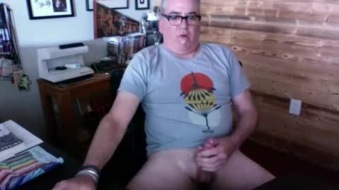 Snapshot of calman7777 chatting on 05-25-26, 06:36 calman7777 online show from 05-25-26, 06:36