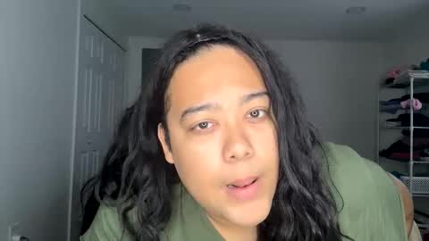 Snapshot of cals9x chatting on 02-11-25, 12:27 camzxoxox online show from 02-11-25, 12:27