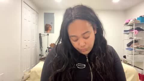 Snapshot of cals9x chatting on 02-17-25, 02:31 camzxoxox online show from 02-17-25, 02:31