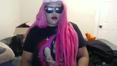 Snapshot of cals9x chatting on 09-20-25, 11:17 camzxoxox online show from 09-20-25, 11:17