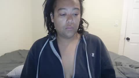 Snapshot of cals9x chatting on 09-30-25, 01:05 camzxoxox online show from 09-30-25, 01:05