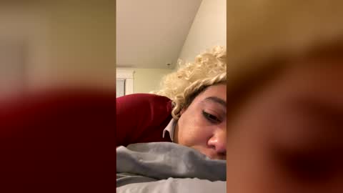 camzxoxox online show from 12-22-25, 01:35