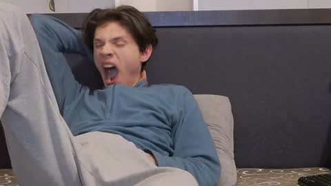 Calvin online show from 01-26-25, 03:48