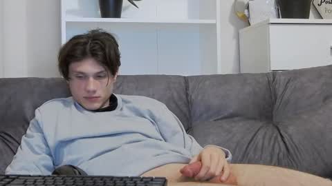 Calvin online show from 02-03-25, 01:30