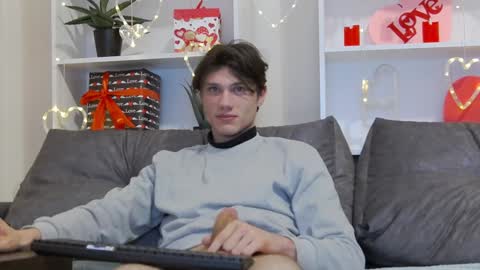 Calvin online show from 02-06-25, 07:40