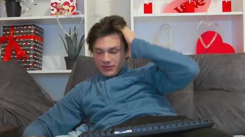 Calvin online show from 02-08-25, 12:38