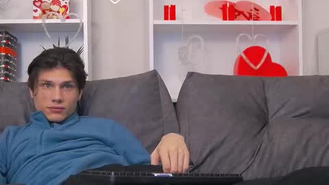 Calvin online show from 02-11-25, 01:41