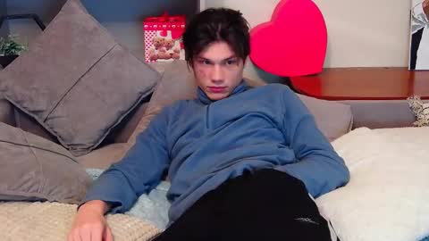 Calvin online show from 02-12-25, 02:35