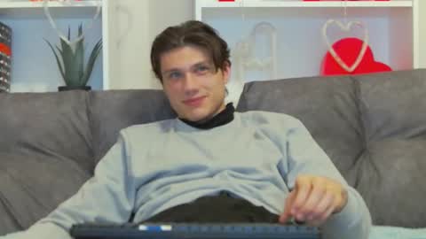 Calvin online show from 02-12-25, 08:40