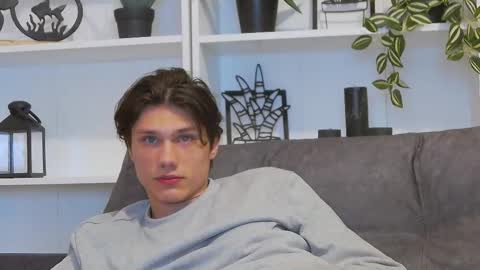 Calvin online show from 02-27-25, 01:59