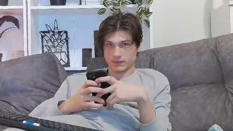 Calvin online show from 03-12-25, 07:59