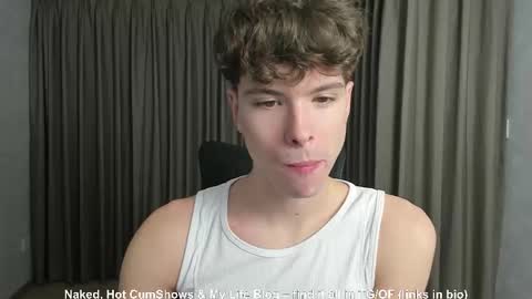 Snapshot of calvin_loves_you chatting on 12-05-25, 02:36 Hey I am Calvin online show from 12-05-25, 02:36